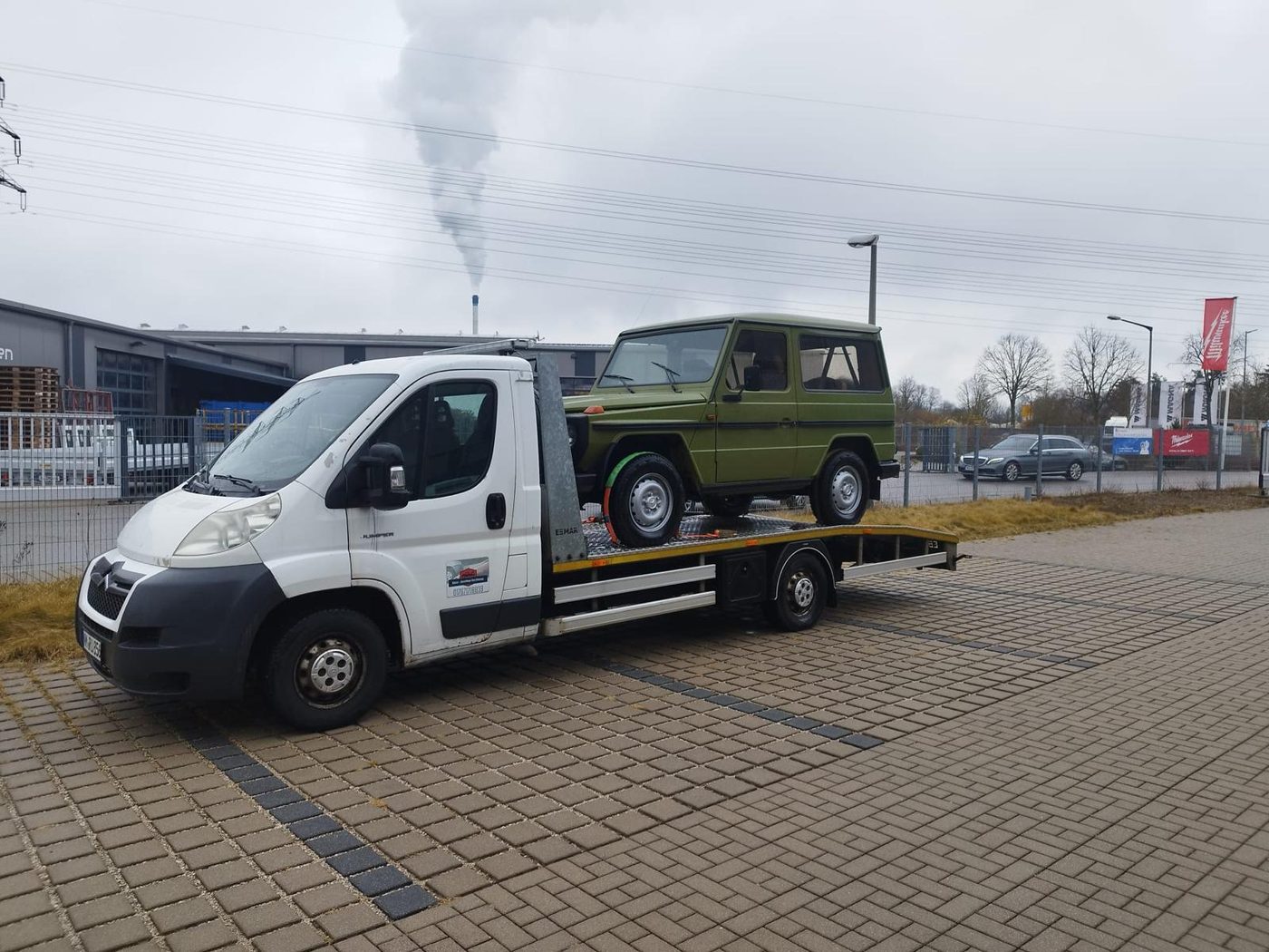 Abschleppwagen-Plattform AWHelp24 — PKW