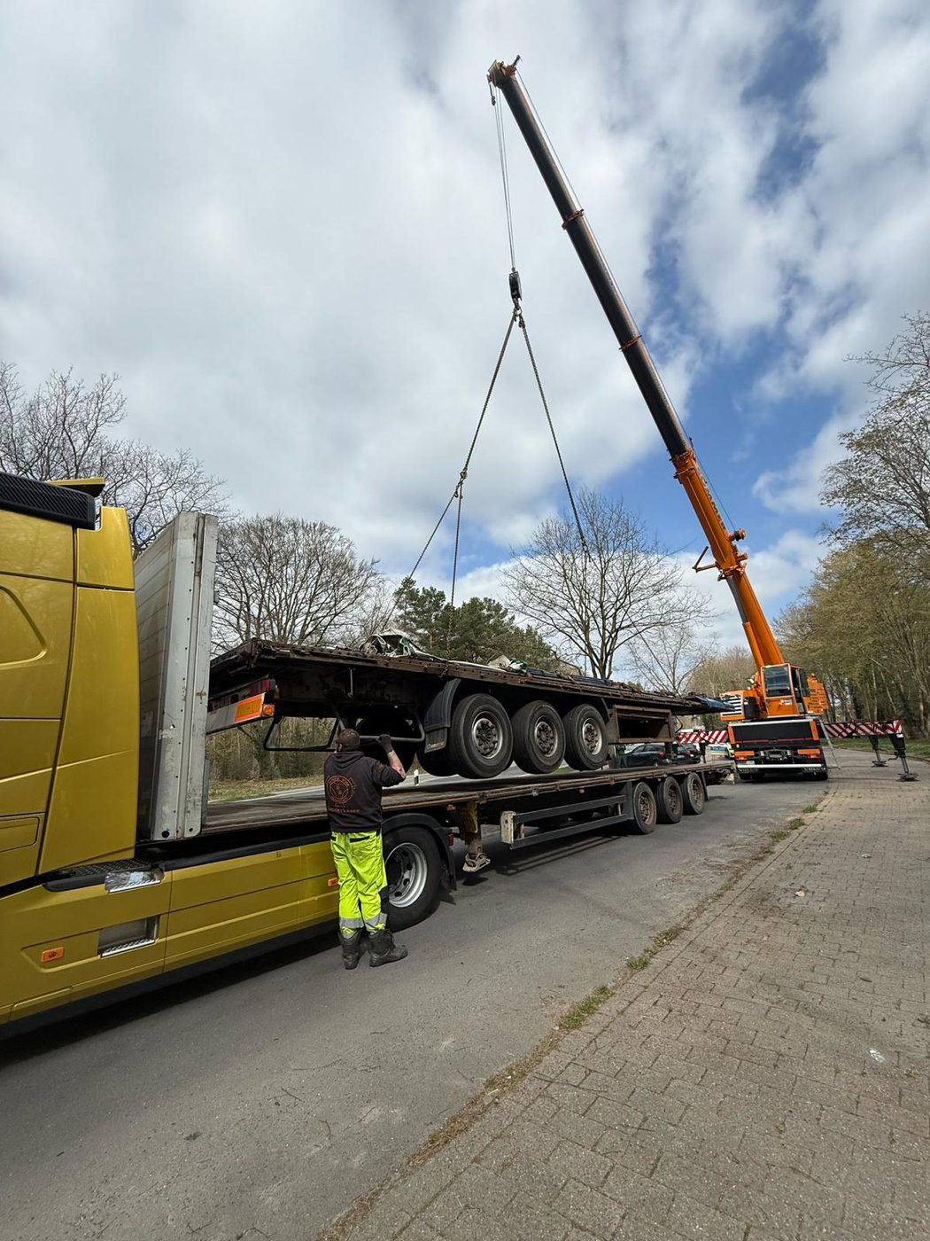 Abschleppwagen AWHelp24 — Nutzfahrzeuge