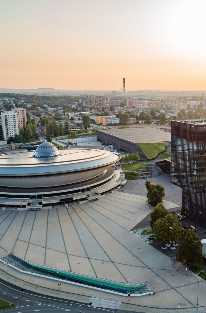 Помощь на дороге, буксировка и эвакуация грузовых автомобилей по всей Польше